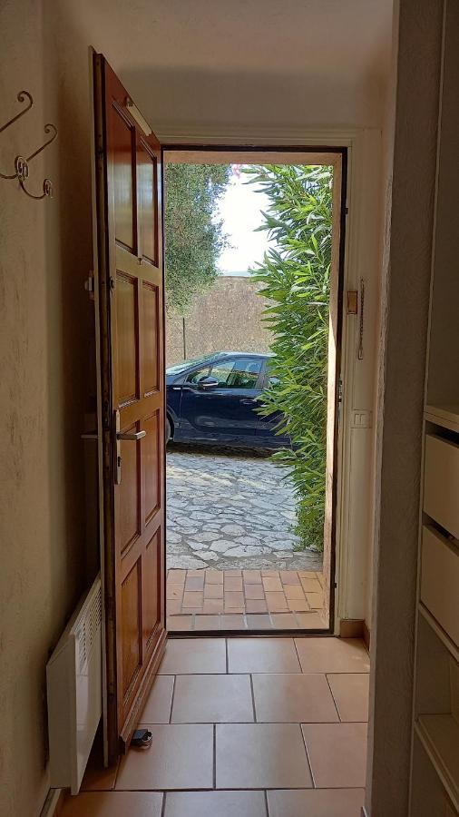 Studio-Jardinet-Parking Apartment Grasse Exterior photo